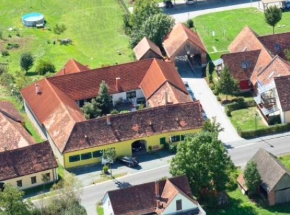Ferienwohnungen Und Appartements Im Idyllischen Vierkanthof, Gruppenurlaube Fürstenfeld Kültér fotó