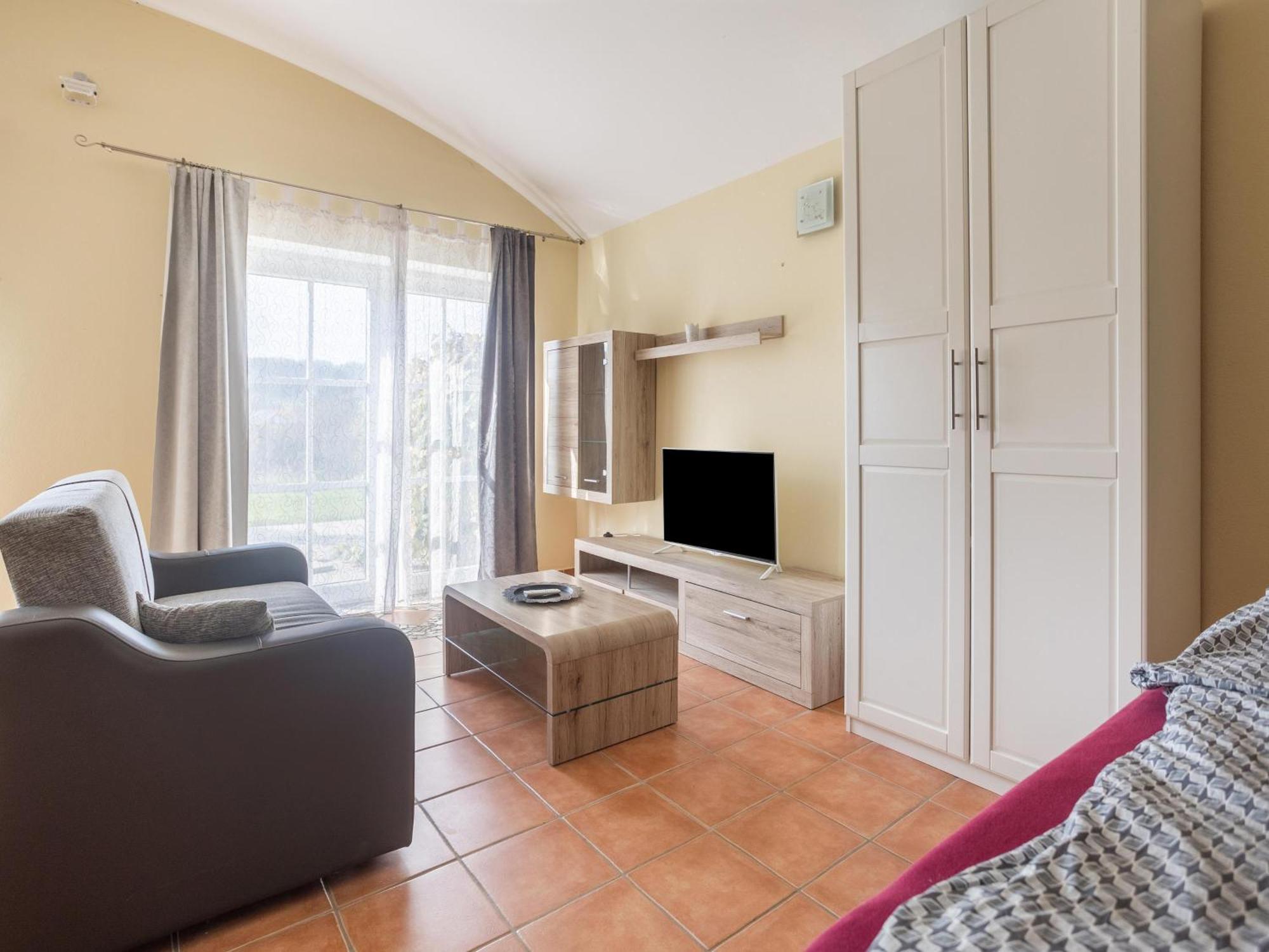 Ferienwohnungen Und Appartements Im Idyllischen Vierkanthof, Gruppenurlaube Fürstenfeld Kültér fotó
